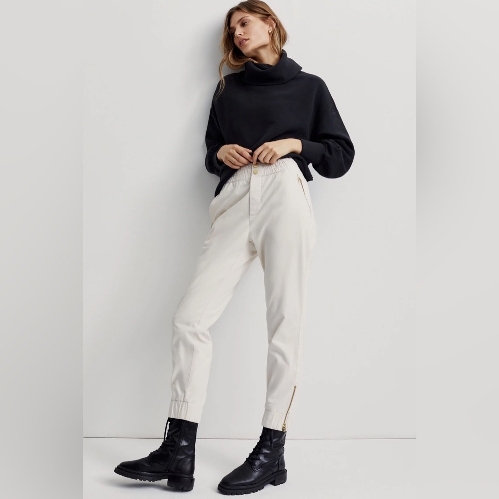 Varley Revolve Camino Pant in Whitecap Gray, NWT
